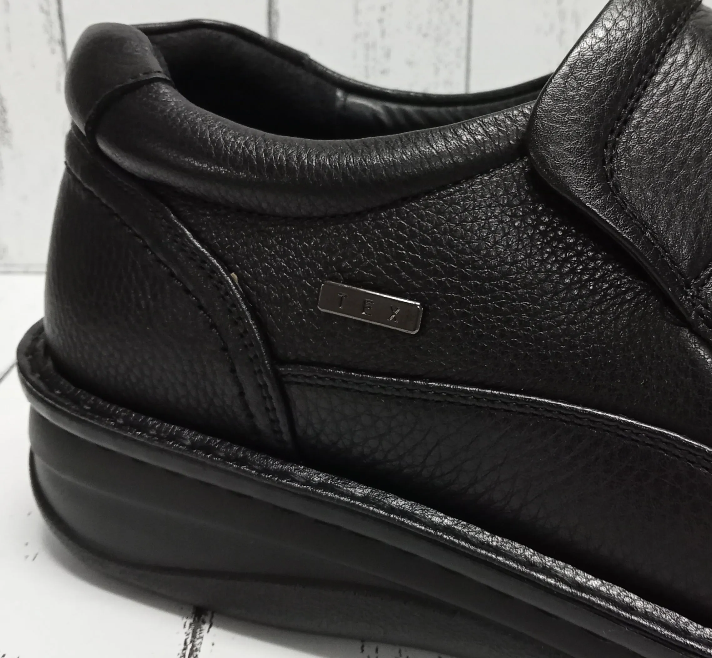 G-COMFORT SHOES (WIDE FITTING) - P3702 - SLIP ON SHOE - Black (Waterproof)