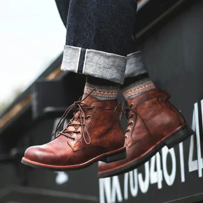 Hunter - Rugged Leather Men's Boots