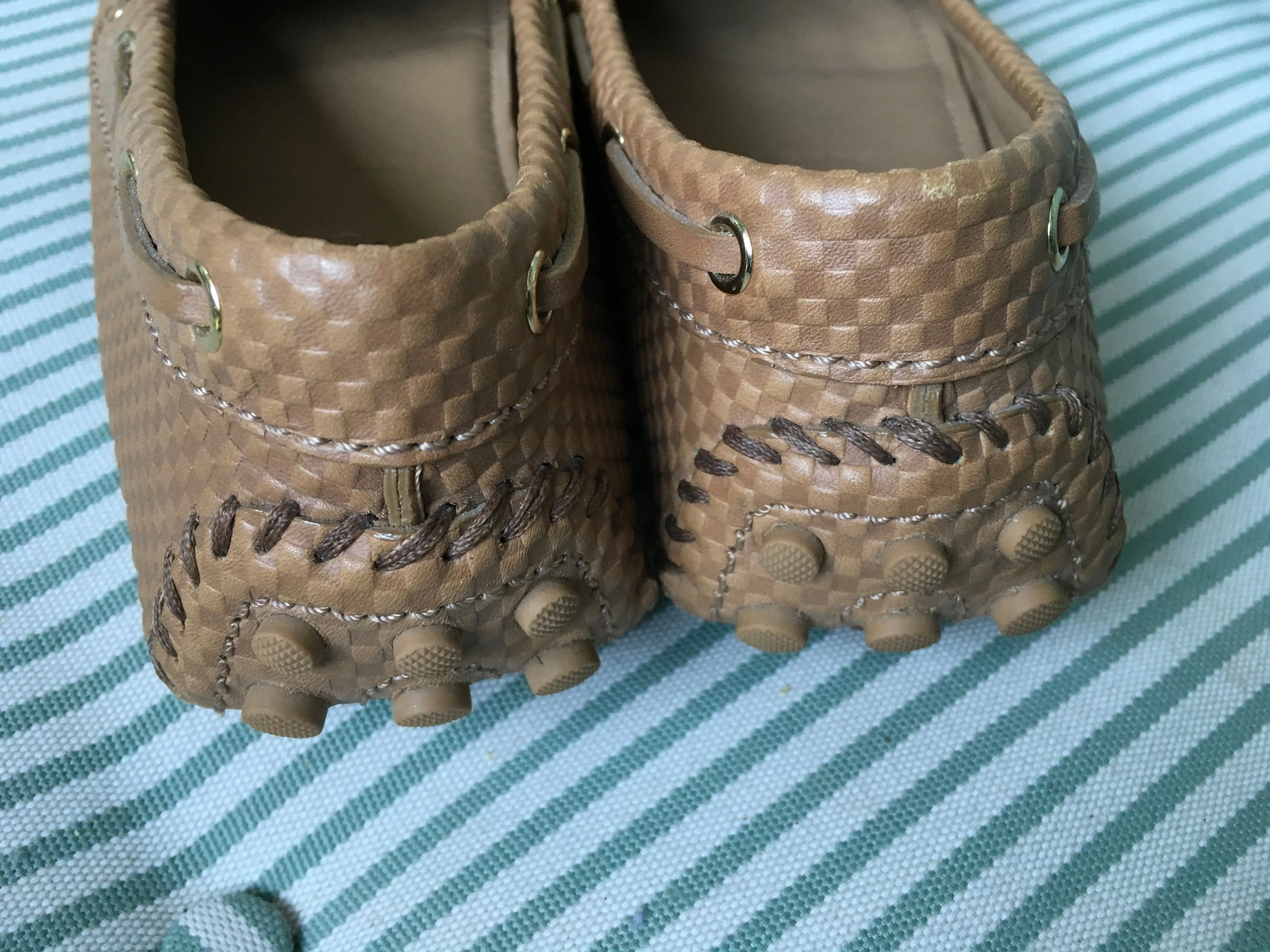 Louis Vuitton Beige Petit Damier Embossed Leather Gloria Bow Loafers Size 36 Ladies