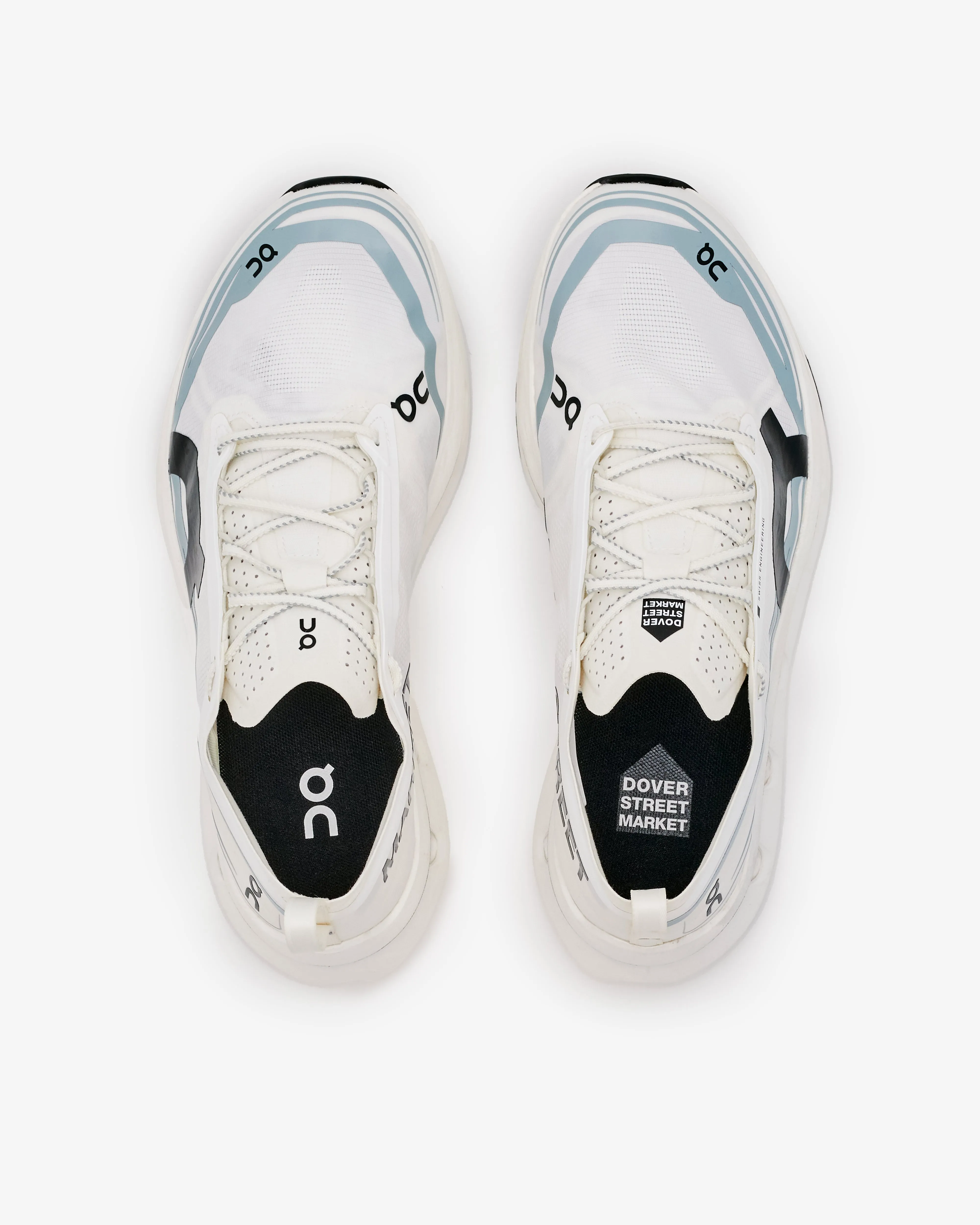 On-Running - DSM Women's Cloudboom Zone Sneakers - (White)