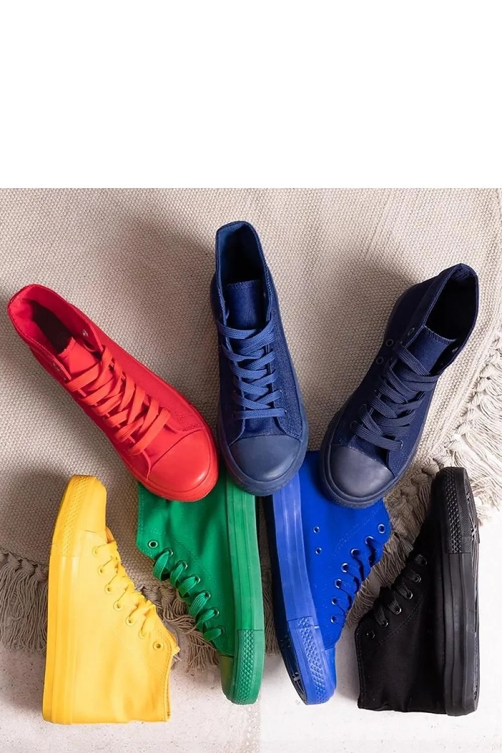 Sneakers model 207213 Solea