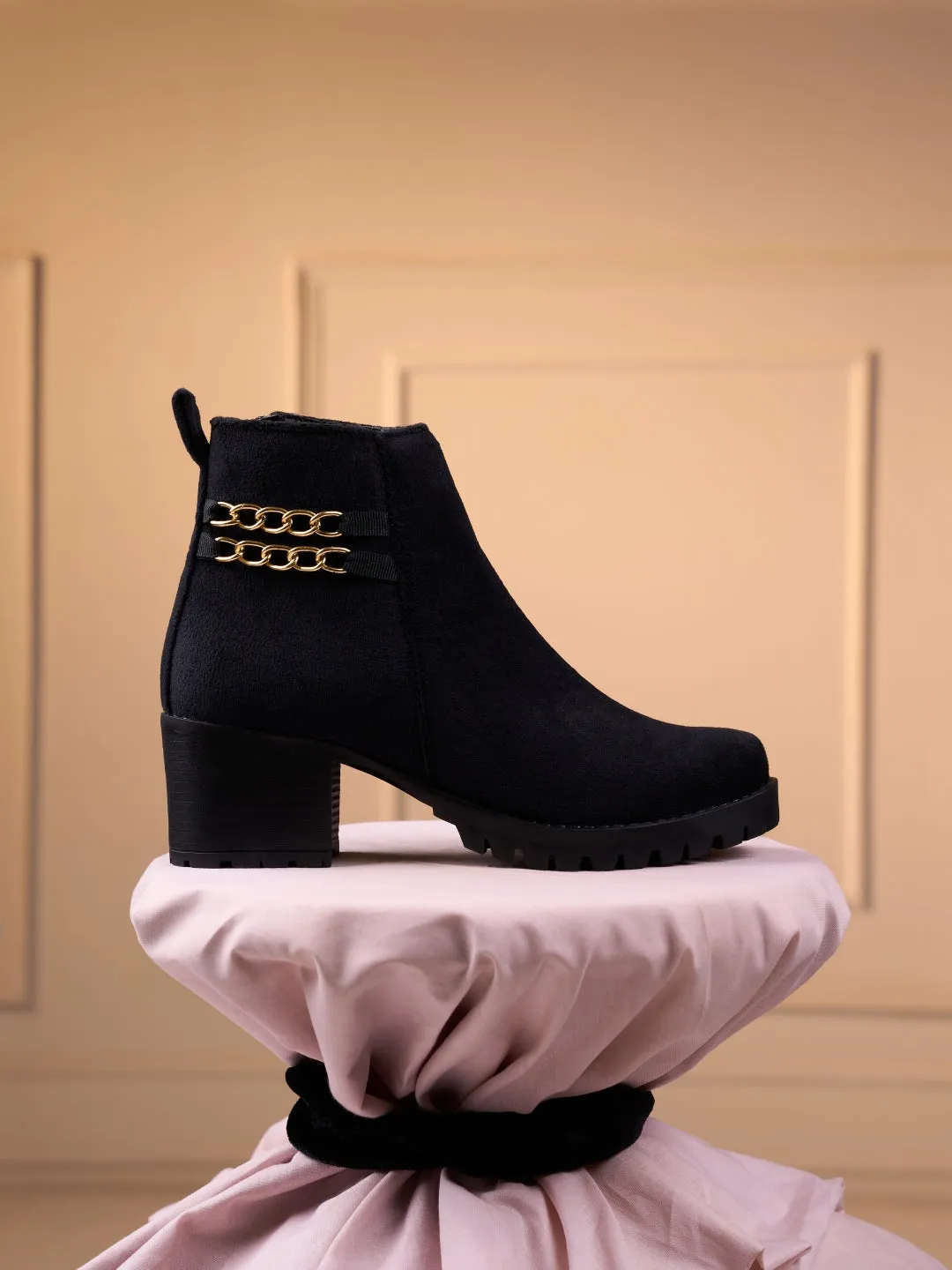 Women's Black Casual Ankle Boots (IU5003)