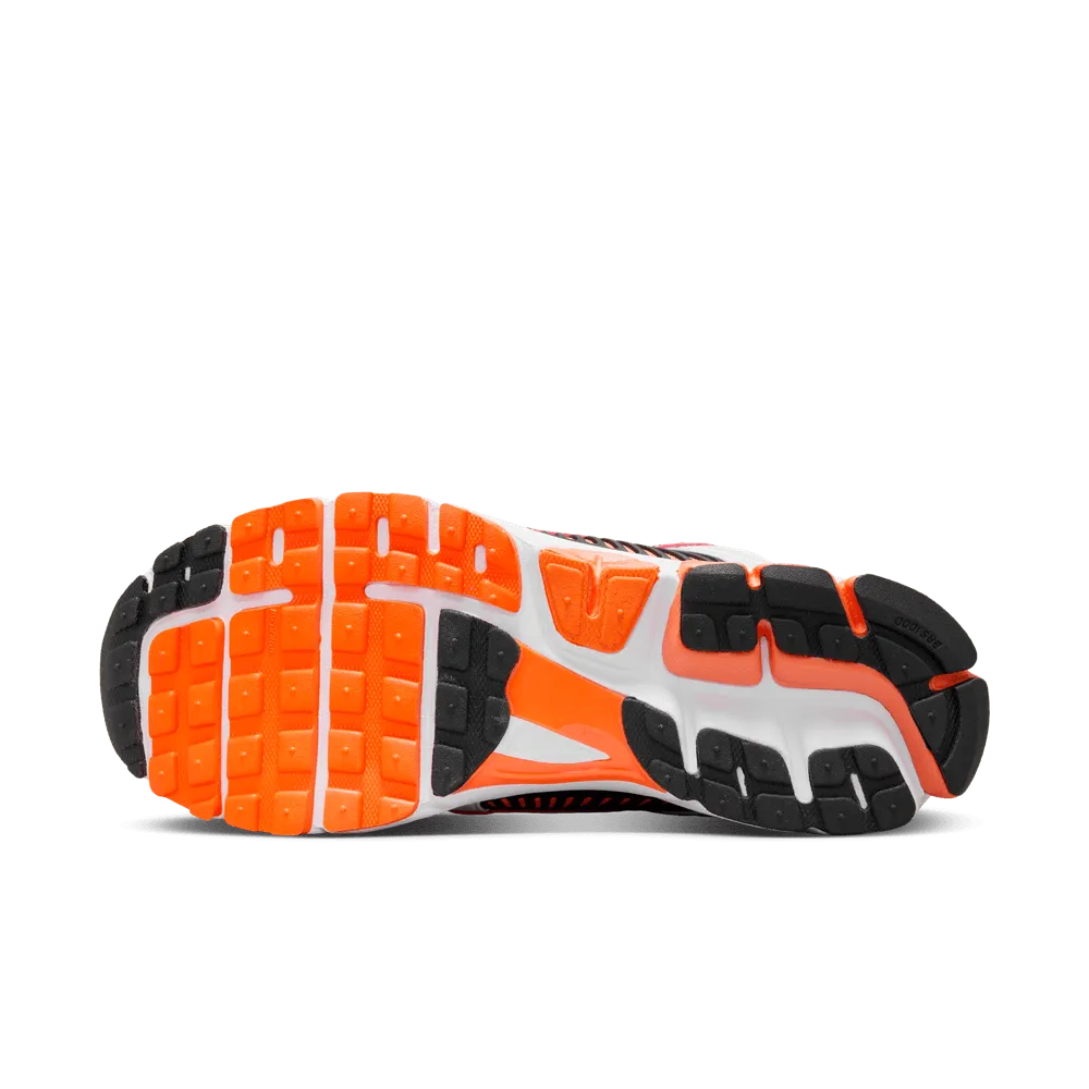 Zoom Vomero 5 'Total Orange'