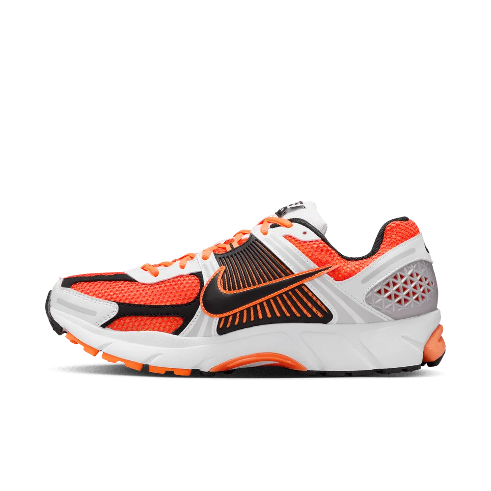 Zoom Vomero 5 'Total Orange'